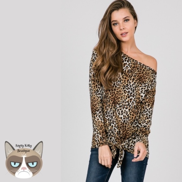 Leopard Print Knot Sweater Top - Picture 4 of 9